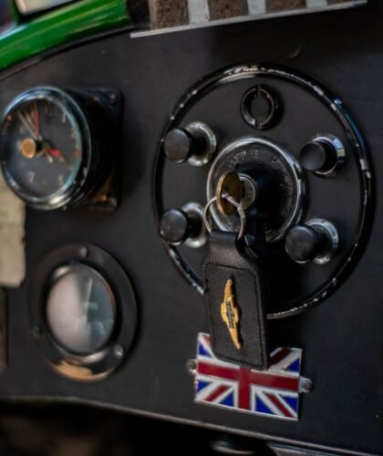 what age can you drive in uk